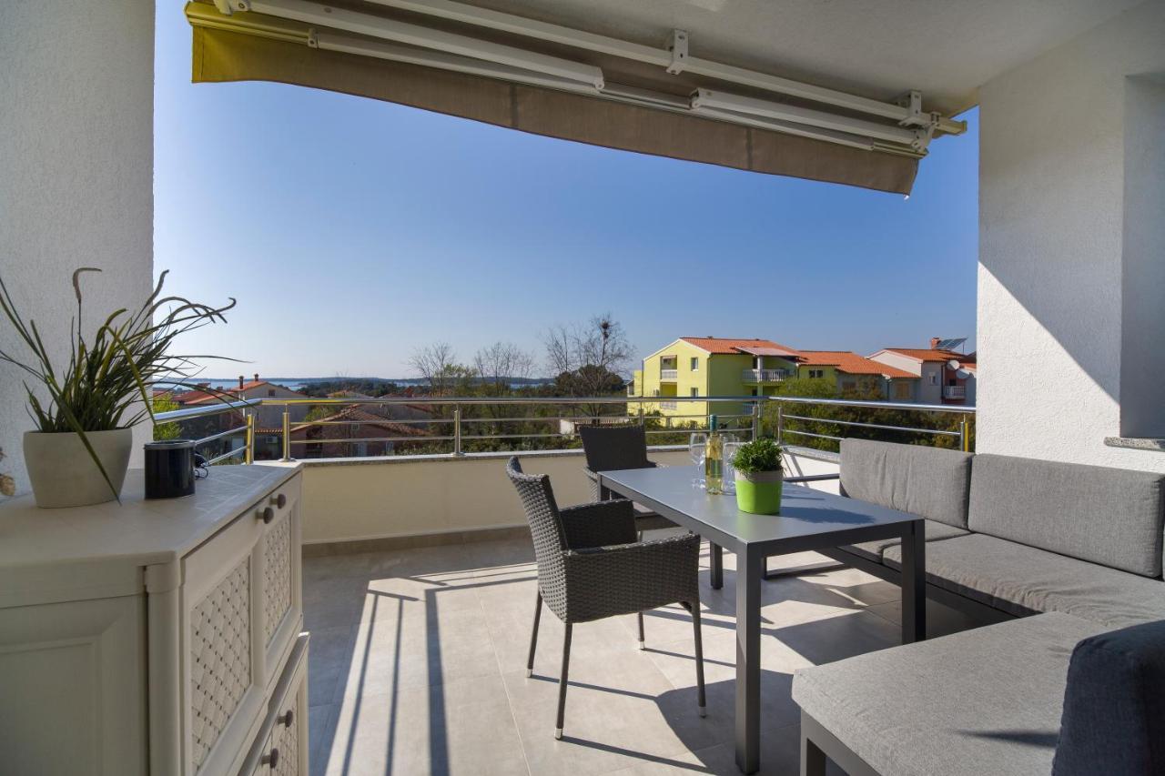 Apartment Marica Póla Kültér fotó