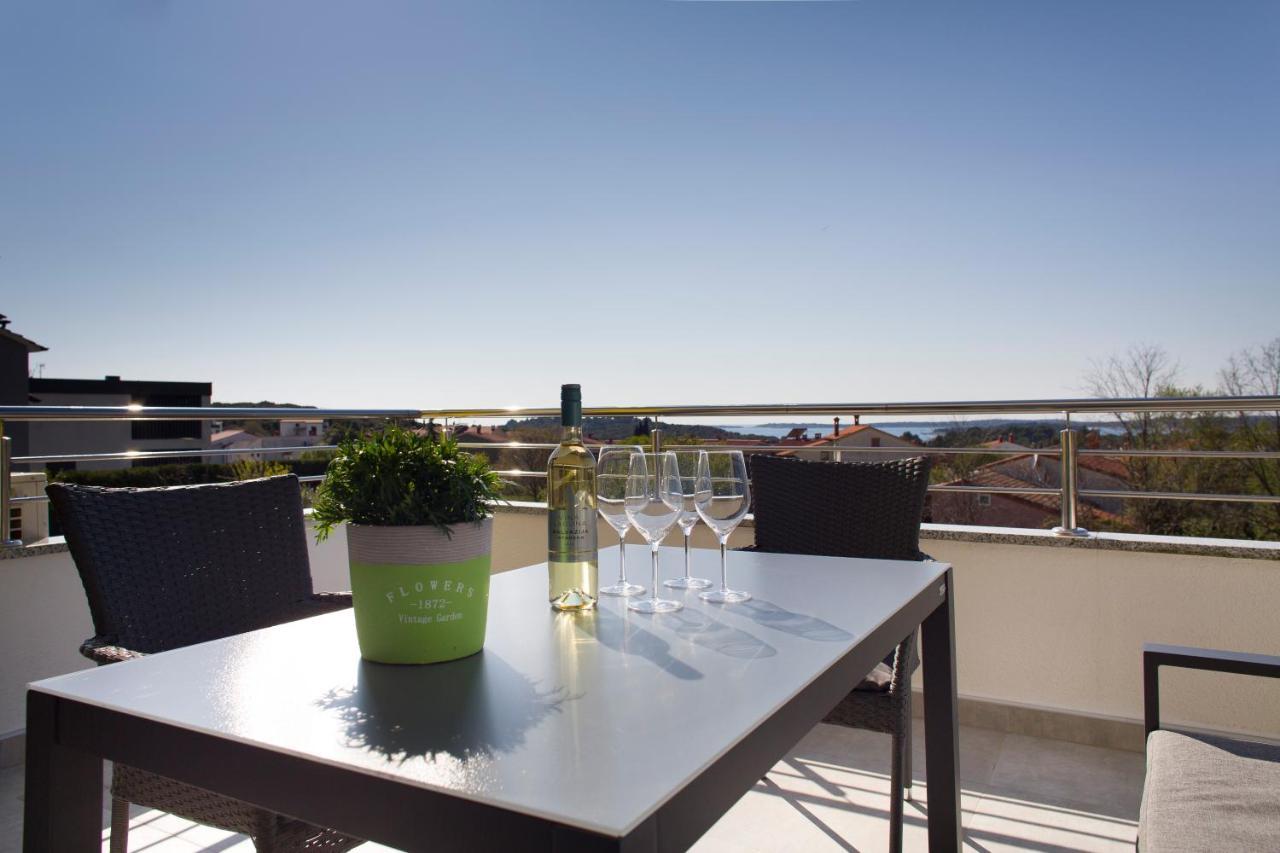 Apartment Marica Póla Kültér fotó